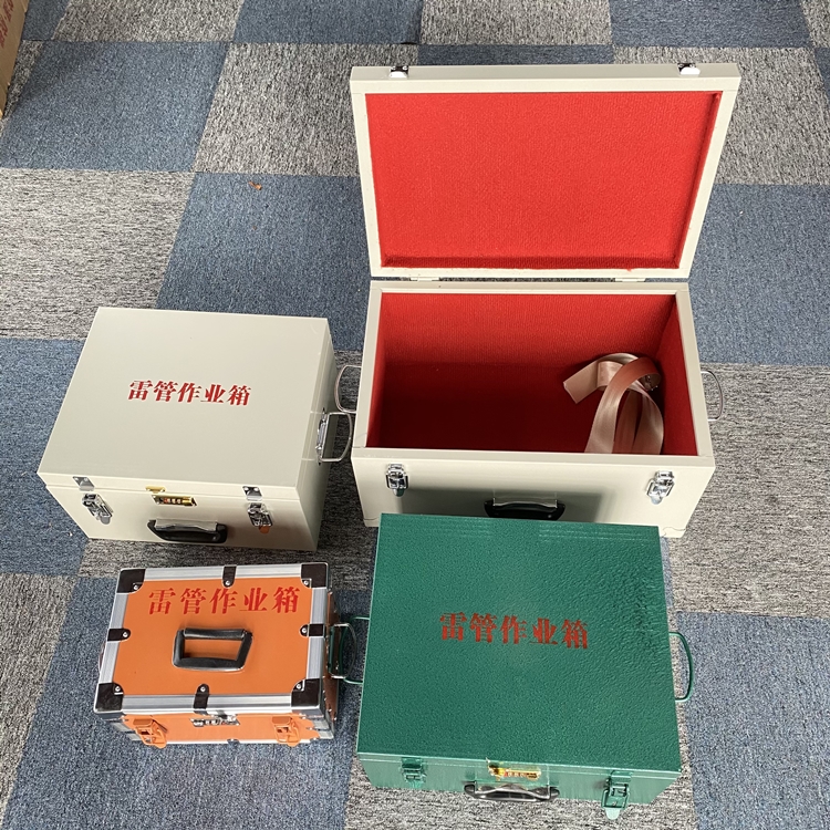 利川爆破工程作业箱如何选择？玻璃钢与传统材质的全面对比